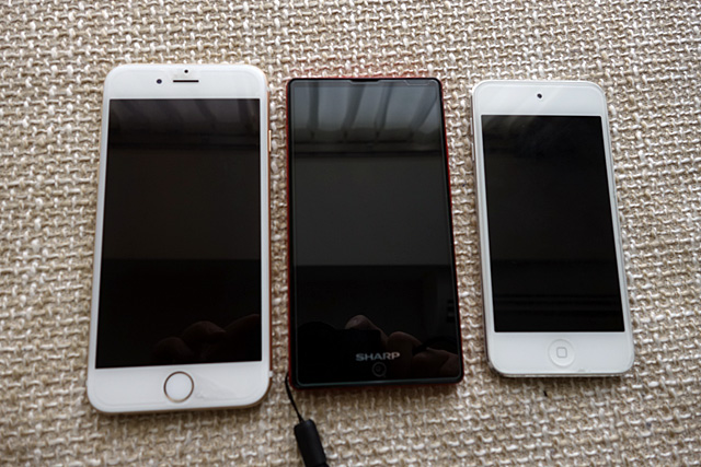 AQUOS mini SH-M03、iPhone6、iPod