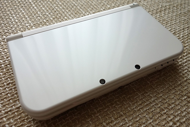 Newニンテンドー3DS LL パールホワイト